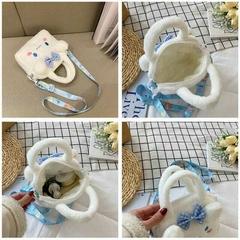 Cartera cuadrada plush Sanrio - comprar online