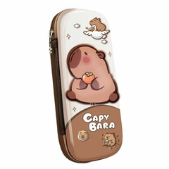 Cartuchera Capybara con cierre