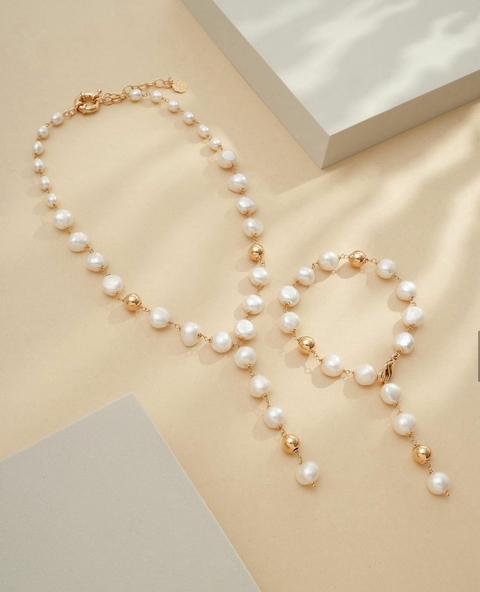 PULSEIRA GRAVATA DE PÉROLAS NATURAIS DOURADO