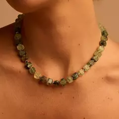 COLAR DOURADO STONE QUARTZ na internet