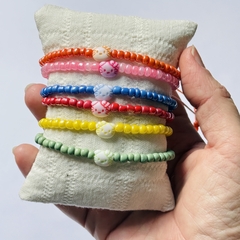Pack por 6 Pulseras mostacillas y dijes - tienda online