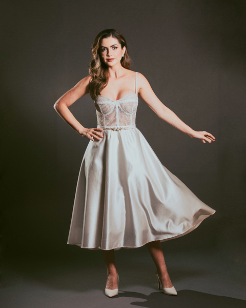 Vestido de Noiva civil midi off-white peito de treliça