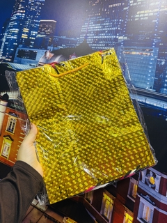 BOLSA DE REGALO METALIZADA 18x21 FAN-402 X12 UND