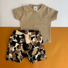 Conjunto camisa e Bermuda camuflada
