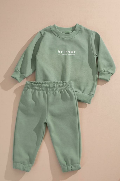 Conjunto de Moletom Peluciado “Brincar é a melhor aventura” cor verde menta - comprar online