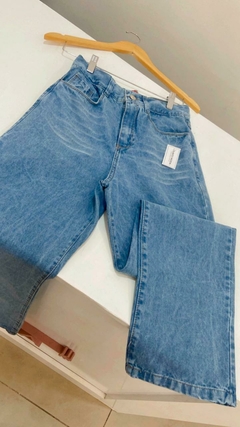 JEANS RECTO RIGIDO - comprar online