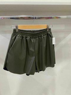 SHORT ENGOMADO