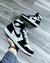 JORDAN 1 HIGH BLACK AND WHITE en internet