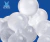 Kit antisarro que incluye sal polisfosfato y boya para tanques, presentado en una imagen con esferas transparentes sobre un fondo azul.