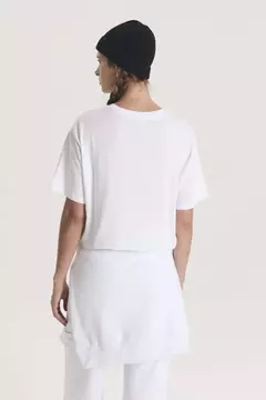REMERA CROP PATCH - MEETME