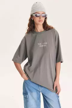 REMERA TRUTH en internet