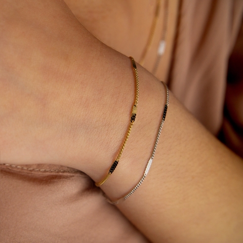 PULSEIRA COM PLAQUINHAS DE ELOS NO OURO