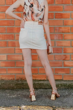 SAIA CURTA OFFWHITE na internet