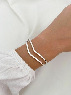 Bracelete duplo V