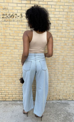 Calça Jeans Modelo Barrel - comprar online