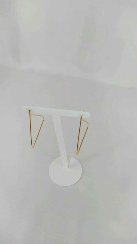 Brinco Folheado Triângulo