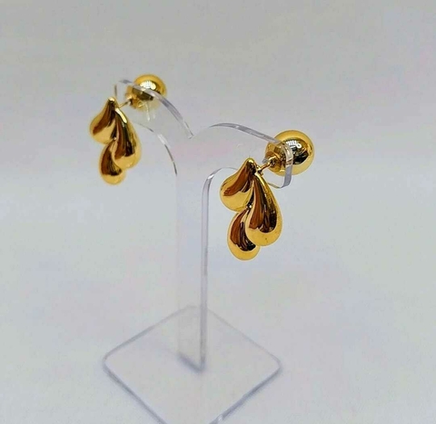 Brinco dourado gota tripla - comprar online