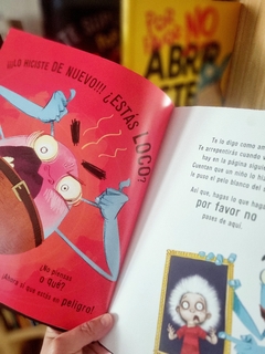 POR FAVOR NO ABRIR ESTE LIBRO - Cuentos en Órbita