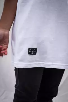 REMERA OVERSIZE DIMENSION BLANCO - DREAD - tienda online
