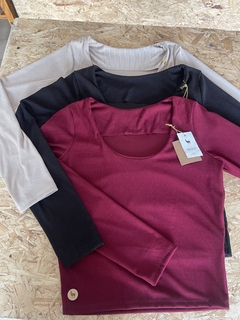 Remera Camila Morley Premium