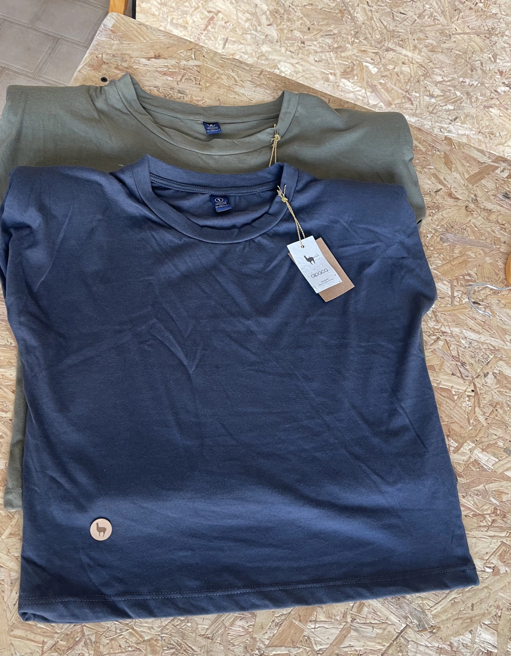 Remera de Algodón con hombreras