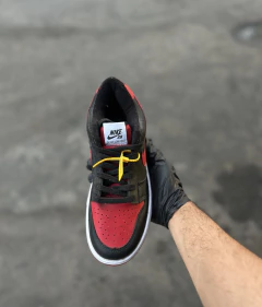 Tênis Nike dunk na internet