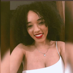 Alissia Vitória                  ⭐⭐⭐⭐⭐