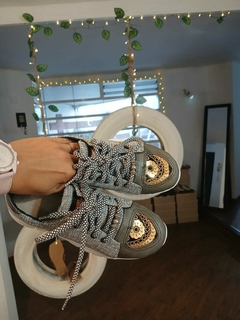 zapatilla Cata gris en internet
