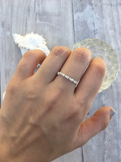 Anillo mini estrellas