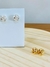 BRINCO DE FLOR DELICADO FOLHEADO OURO 18K E PRATA 925 - MAJU Folheados