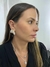BRINCO CAJUZINHO CRAVEJADO DE ZIRCÔNIA FOLHEADO A OURO 18K E PRATA 925 na internet