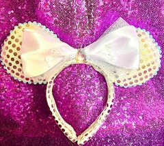 Vincha diadema estilo orejas Minnie (varios personajes, Moana, Tinkerbell, Cenicienta, Blancanieves, Campanita, Aurora, Stich) en internet