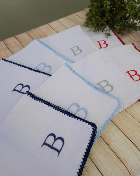 Kit E - 3 fraldinhas de boca com inicial - comprar online