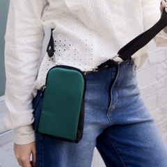 PORTA CELULAR GILI IMPERMEABLE VERDE - comprar online