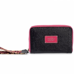 BILLETERA XL CUERO NEGRA Y FUCSIA - Marijo