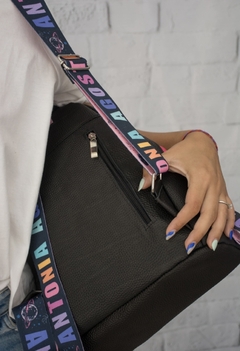 MOCHILA ZAIRA CUERO en internet
