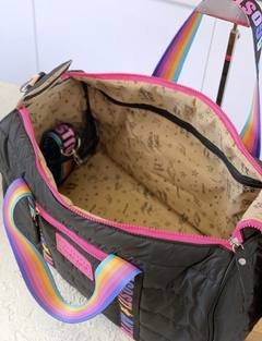 BOLSO VIETNAM PUFFER NEGRO Y FUCSIA - tienda online