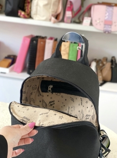 MOCHILA ZAIRA CUERO en internet