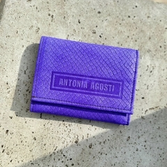 BILLETERA DELFINA DE CUERO MORADA - comprar online