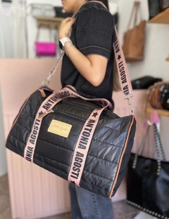 BOLSO VIETNAM PUFFER NEGRO Y NUDE - Marijo