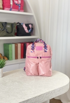 MOCHILA PILAR IMPERMEABLE ROSADA - Marijo