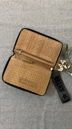 BILLETERA XL CUERO NEGRA - Marijo