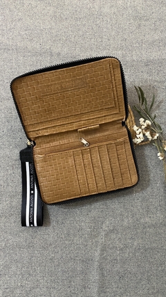 BILLETERA XL CUERO NEGRA en internet