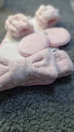 SET SKINCARE BRISA CON VINCHA MOÑO ROSA - comprar online