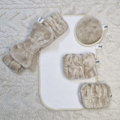 Imagen de SET SKINCARE MIMO CON VINCHA MOÑO BEIGE