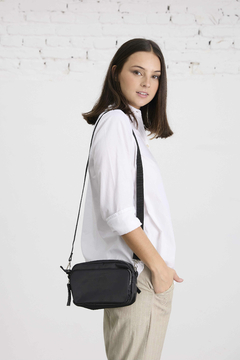 BANDOLERA KIKKI IMPERMEABLE - comprar online