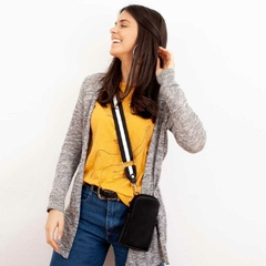 PORTA CELULAR GILI IMPERMEABLE NEGRO