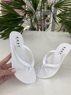 CHINELO LANÇA PERFUME