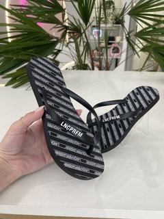CHINELO LANÇA PERFUME