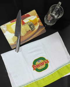 Pano de prato Pé de Galinha com aplicação Cerveja Bavaria